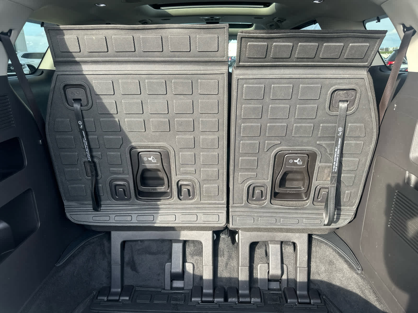 Used 2024 Kia Carnival SX Prestige image 15