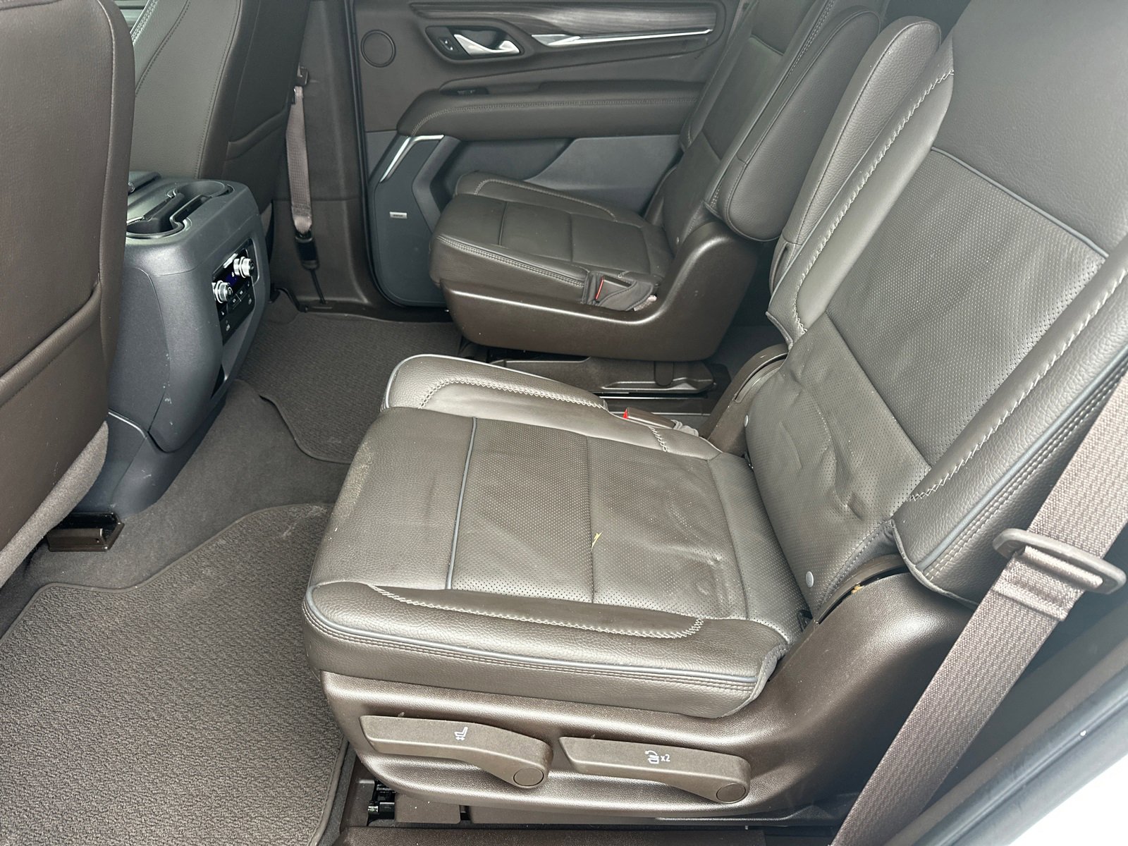 Used 2022 GMC Yukon Denali image 22