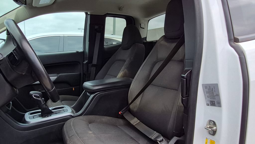 Used 2022 Chevrolet Colorado LT w/ Fleet Safety Package RWD image 9