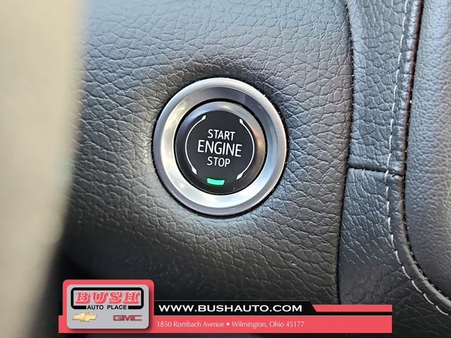 Used 2024 GMC Yukon Denali w/ Advanced Technology Package AWD/4WD image 32