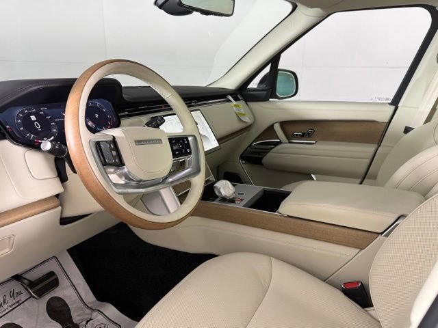 New 2026 Land Rover Range Rover SV AWD/4WD image 17