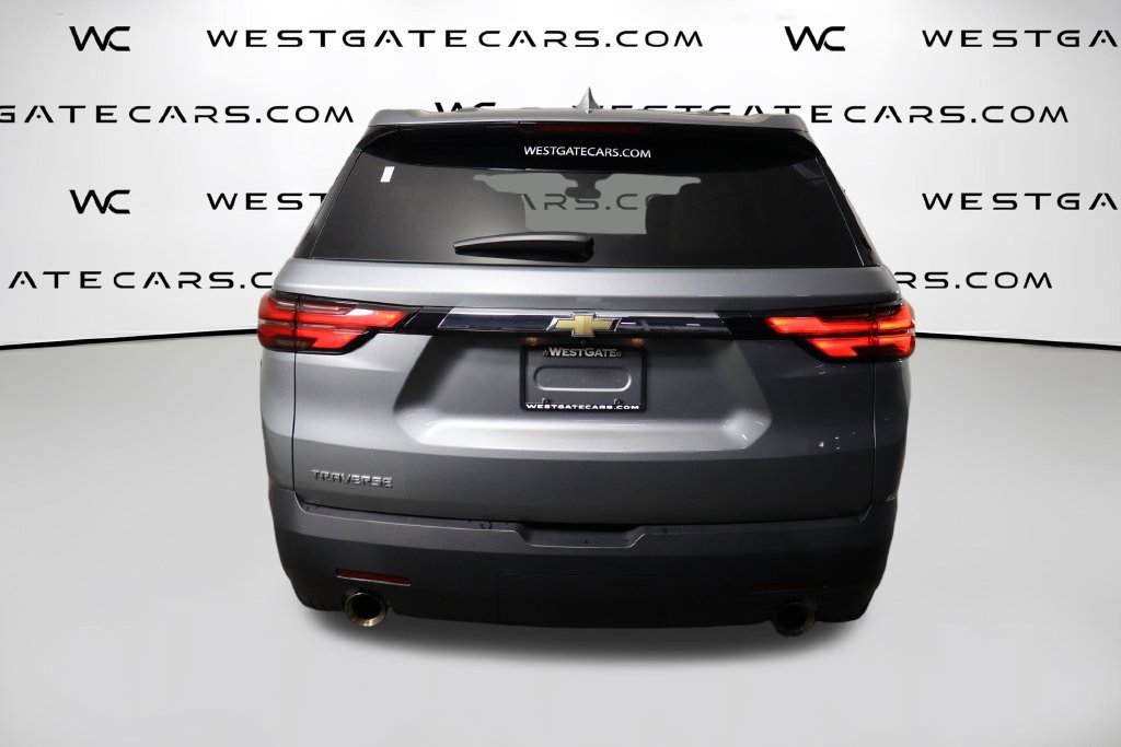Used 2023 Chevrolet Traverse LS FWD image 4