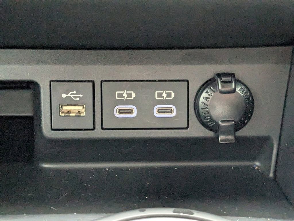 Used 2023 Toyota Highlander LE image 24