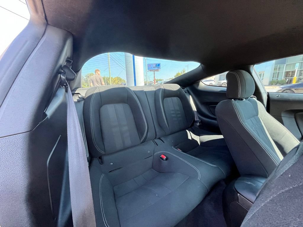 Used 2022 Ford Mustang Coupe RWD image 8