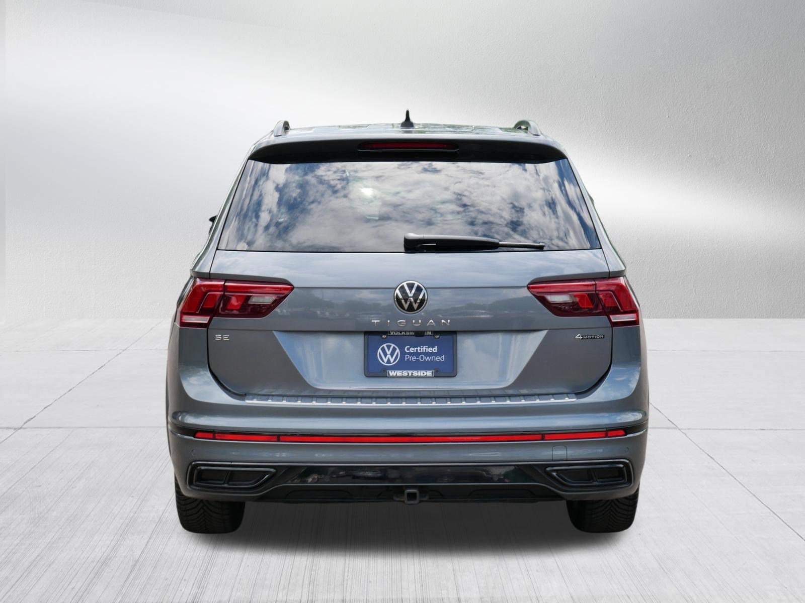 Certified 2022 Volkswagen Tiguan SE R-Line AWD/4WD image 6