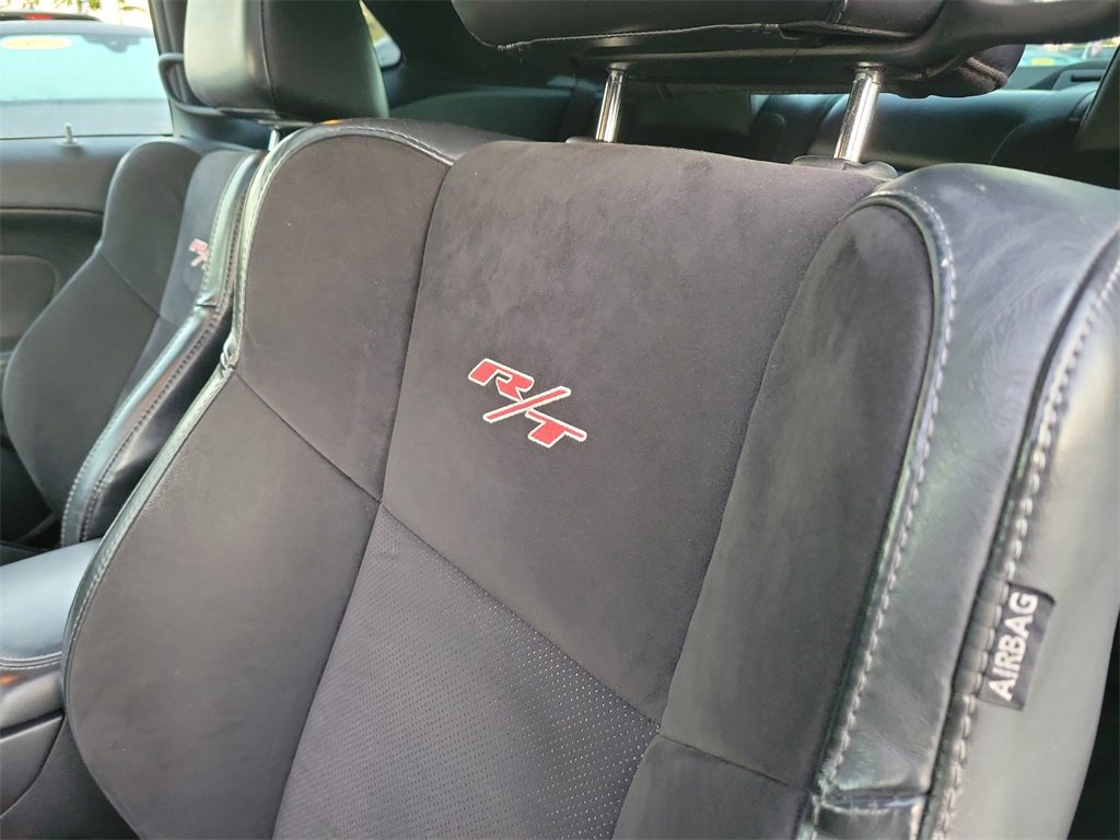 Used 2015 Dodge Challenger R/T Plus image 10