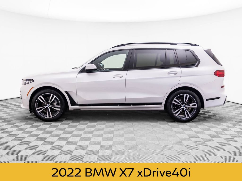 Used 2022 BMW X7 xDrive40i w/ M Sport Package AWD/4WD image 2
