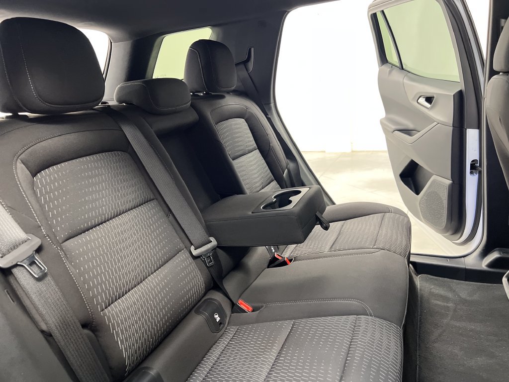 Used 2025 Chevrolet Equinox LT AWD/4WD image 21