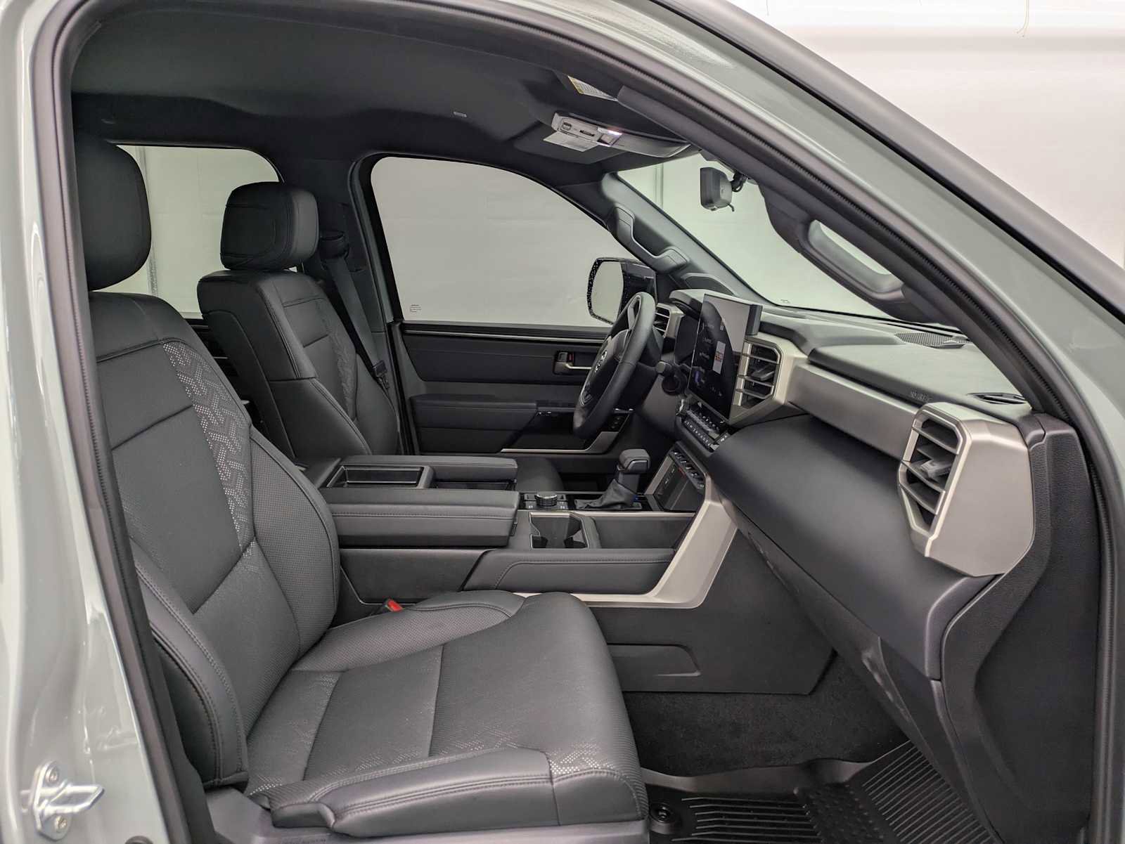 Used 2025 Toyota Tundra Limited w/ TRD Off-Road Package image 24