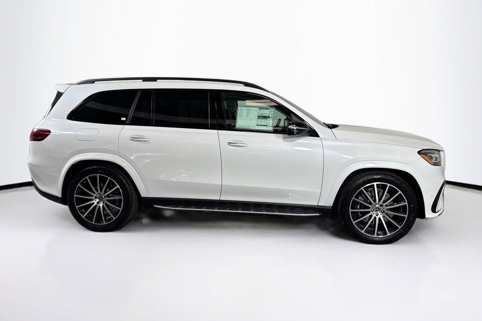 New 2026 Mercedes-Benz GLS 580 4MATIC image 4