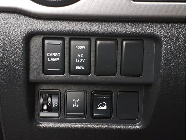 Used 2023 Nissan Titan PRO-4X w/ Pro-4x Convenience Package AWD/4WD image 25