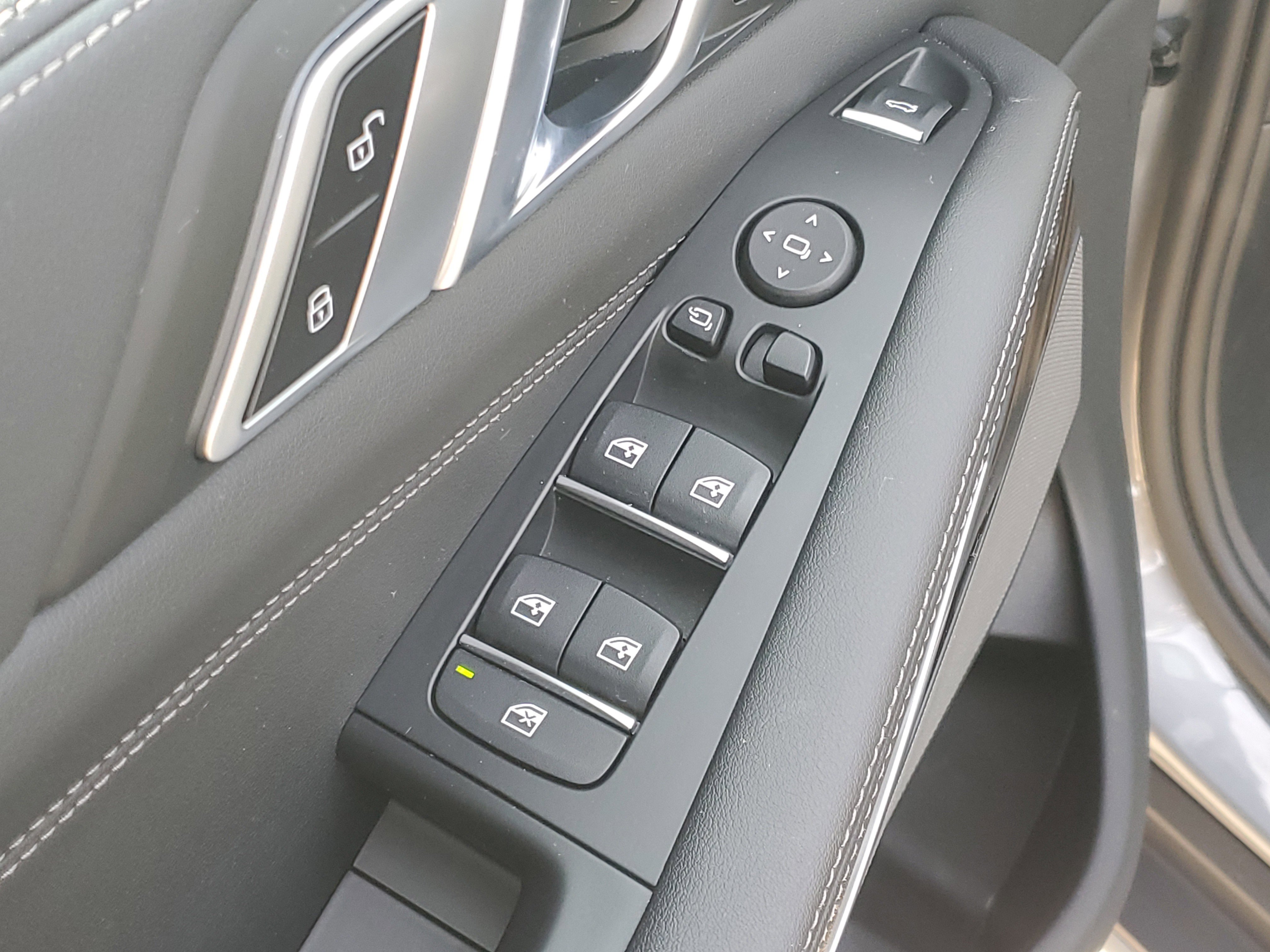 Certified 2024 BMW X5 xDrive40i w/ Premium Package image 6