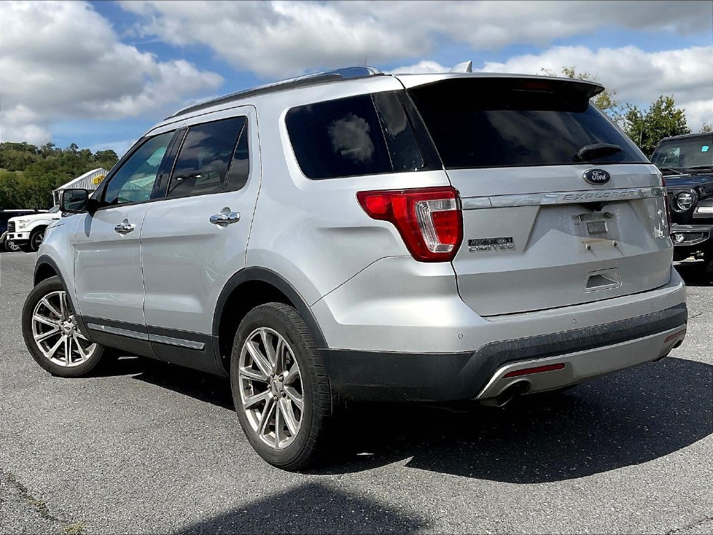 Used 2016 Ford Explorer Limited AWD/4WD image 3