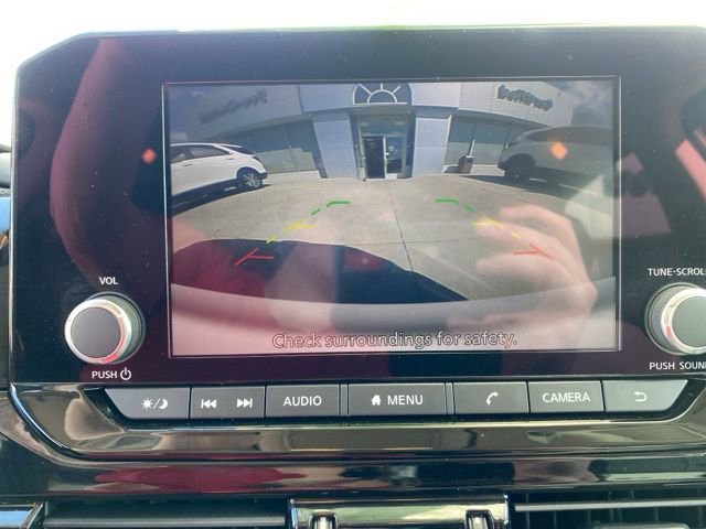 Used 2024 Nissan Pathfinder SV image 23