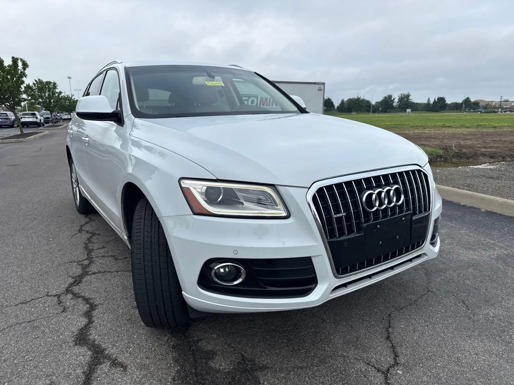 Used 2017 Audi Q5 2.0T Premium Plus w/ Technology Package AWD/4WD image 15
