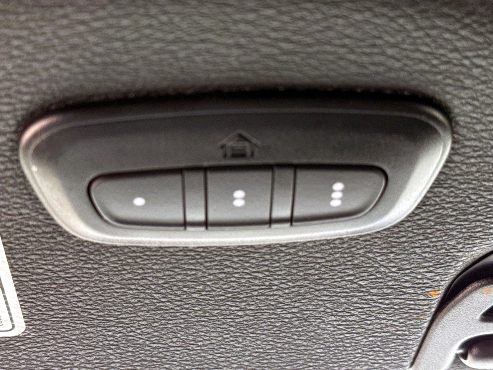 Used 2023 Jeep Wrangler Unlimited Sahara w/ Cold Weather Group image 19