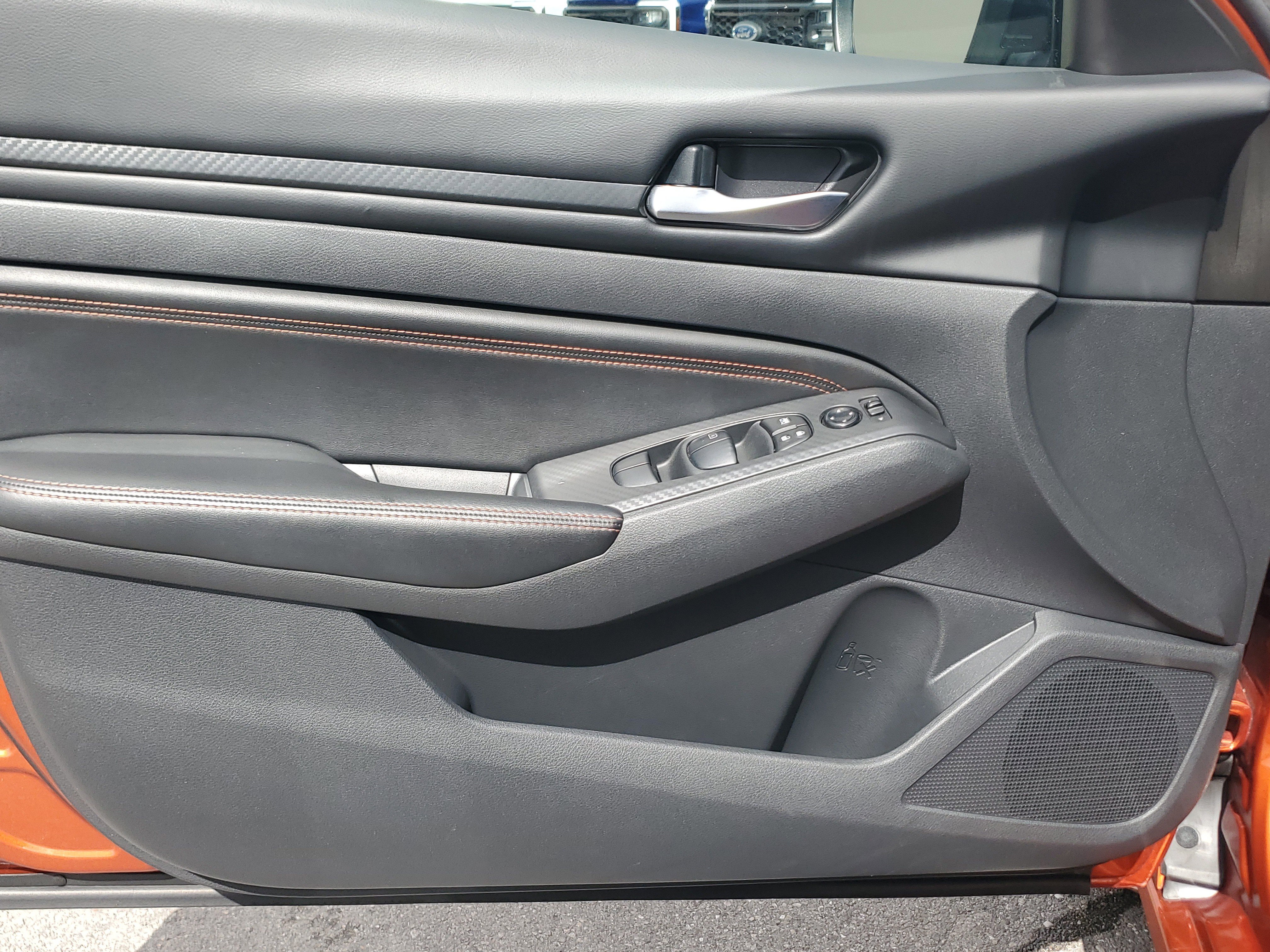 Used 2022 Nissan Altima 2.5 SR image 24