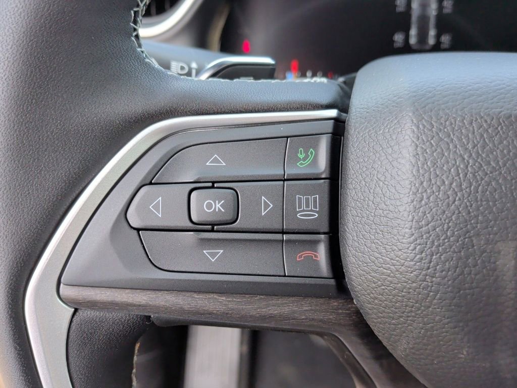 New 2025 Jeep Grand Cherokee Limited image 18