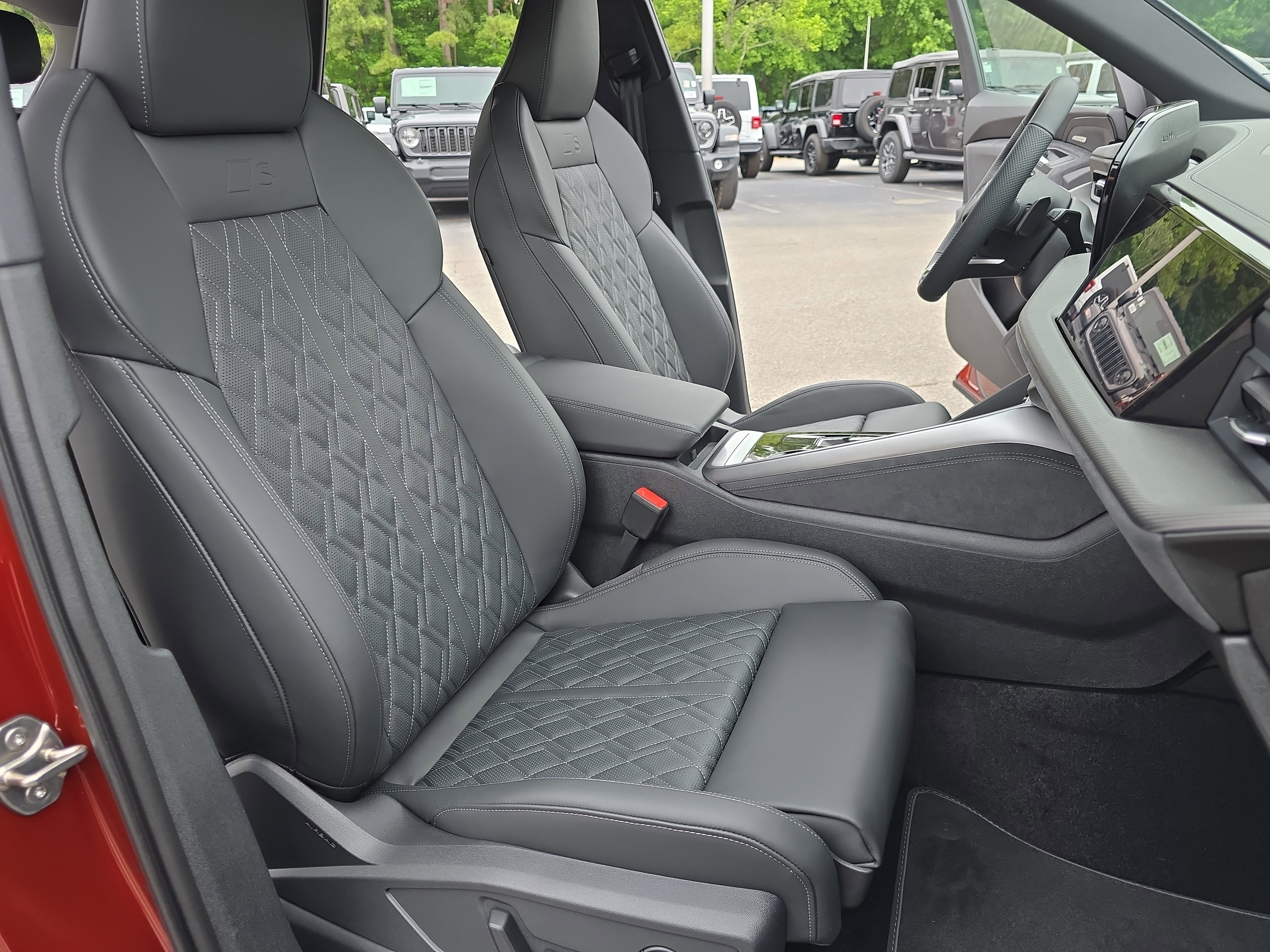 New 2026 Audi SQ5 Prestige AWD/4WD image 10