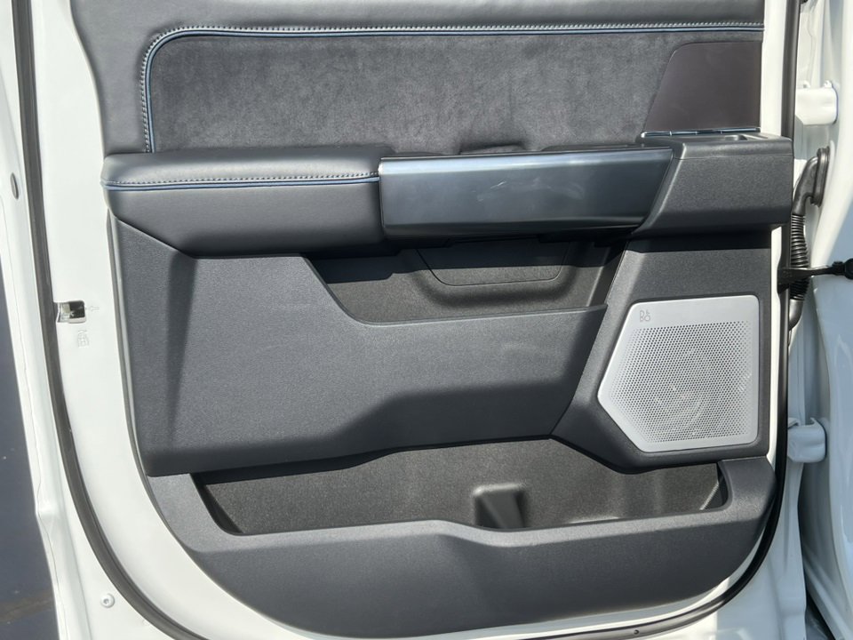 New 2026 Ford F350 4x4 Crew Cab Super Duty image 40