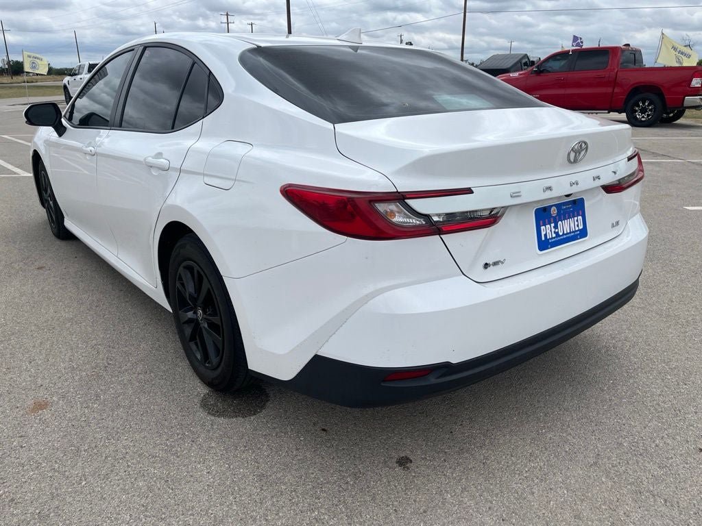 Used 2025 Toyota Camry LE FWD image 3