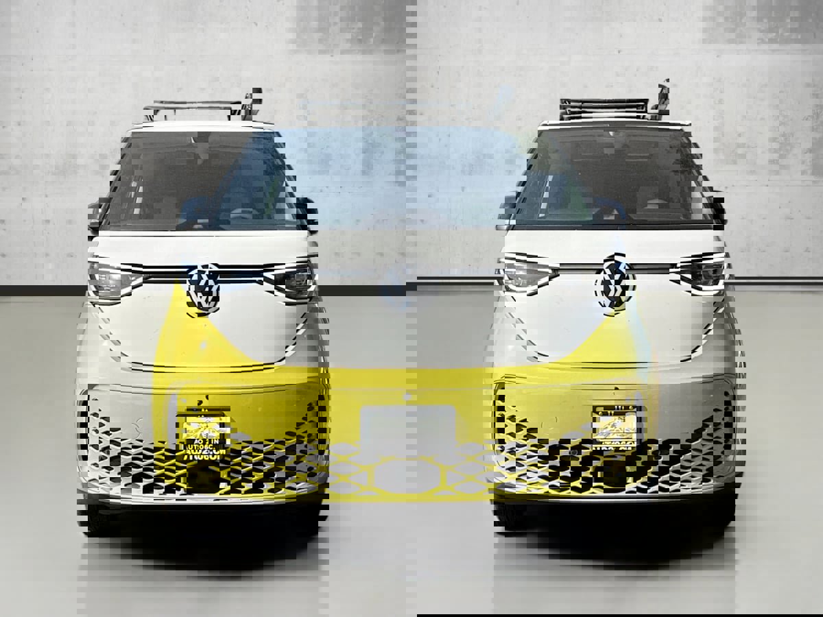 Used 2025 Volkswagen ID. Buzz 1st Edition image 2