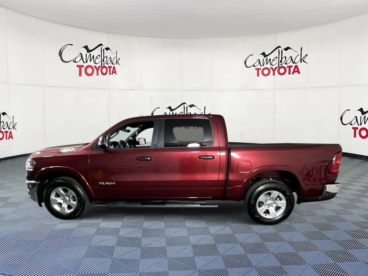 Used 2025 RAM 1500 Big Horn RWD image 4