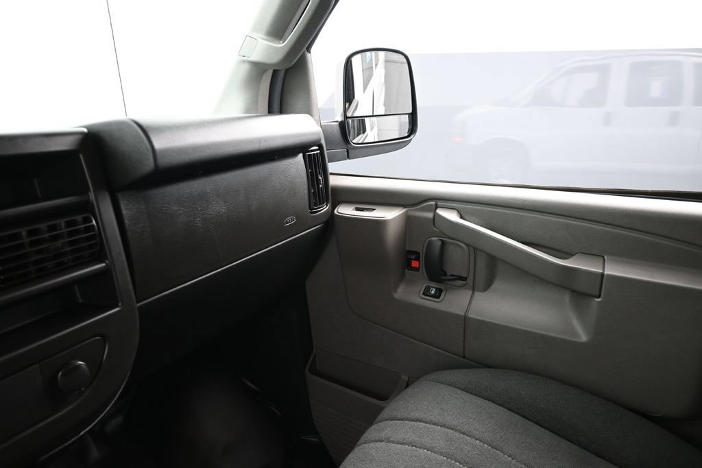 Used 2020 Chevrolet Express 2500 w/ Driver Convenience Package RWD image 8