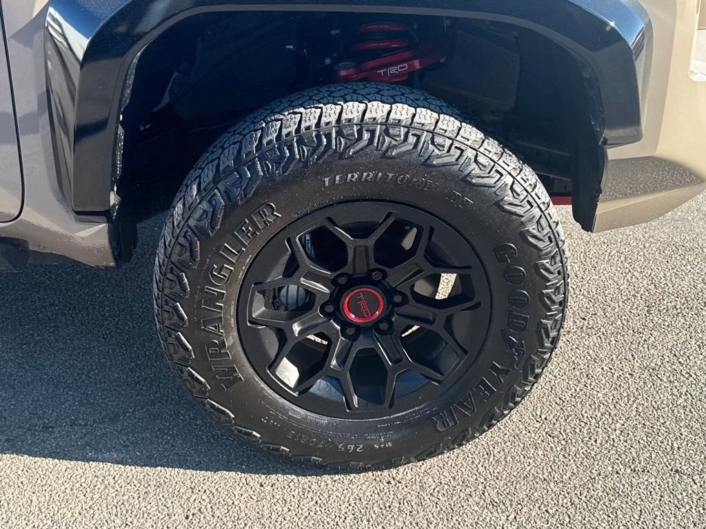 Used 2025 Toyota Tacoma TRD Pro image 41