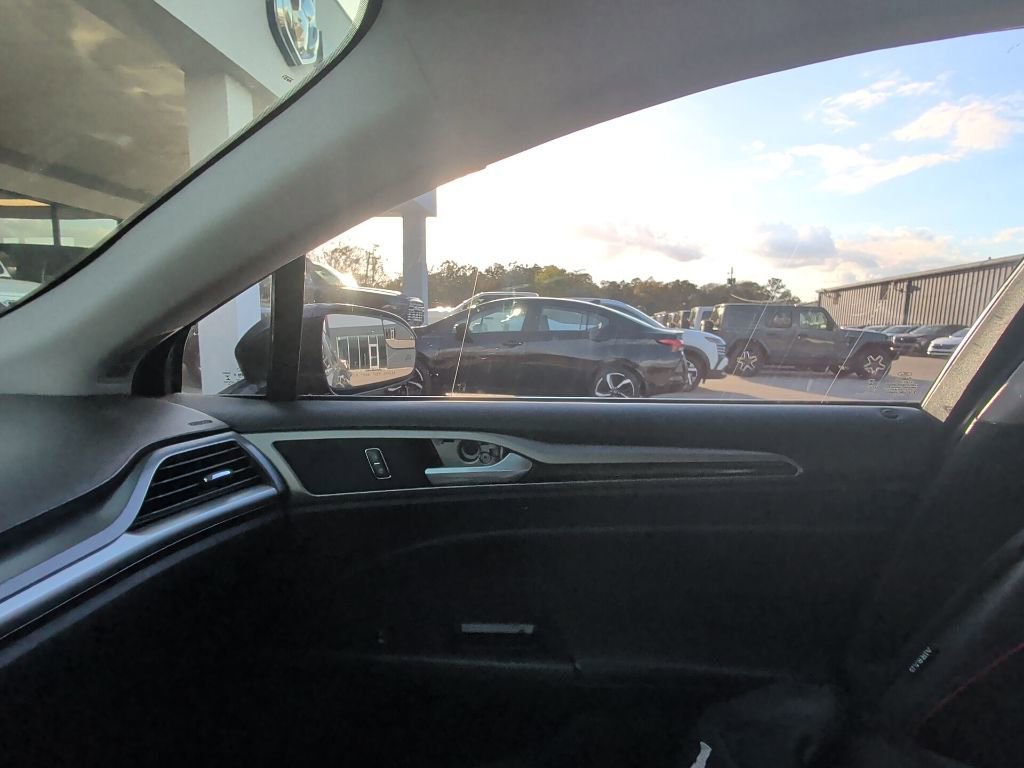 Used 2016 Ford Fusion S FWD image 9