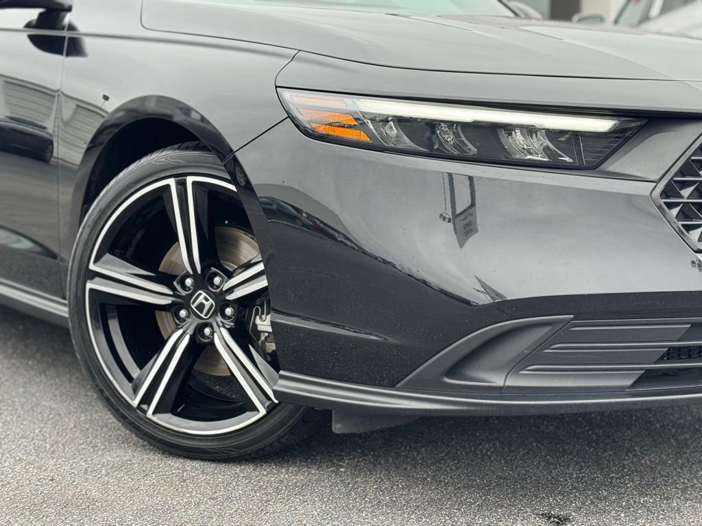 Used 2024 Honda Accord Sport image 3