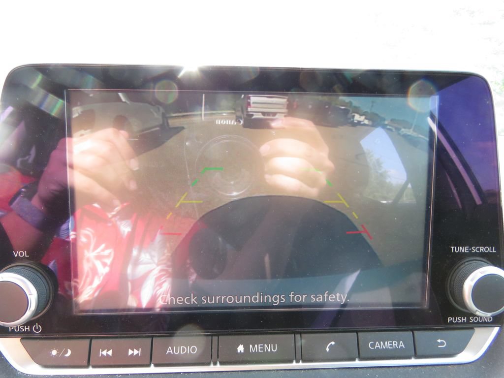 Used 2020 Nissan Sentra SV FWD image 23