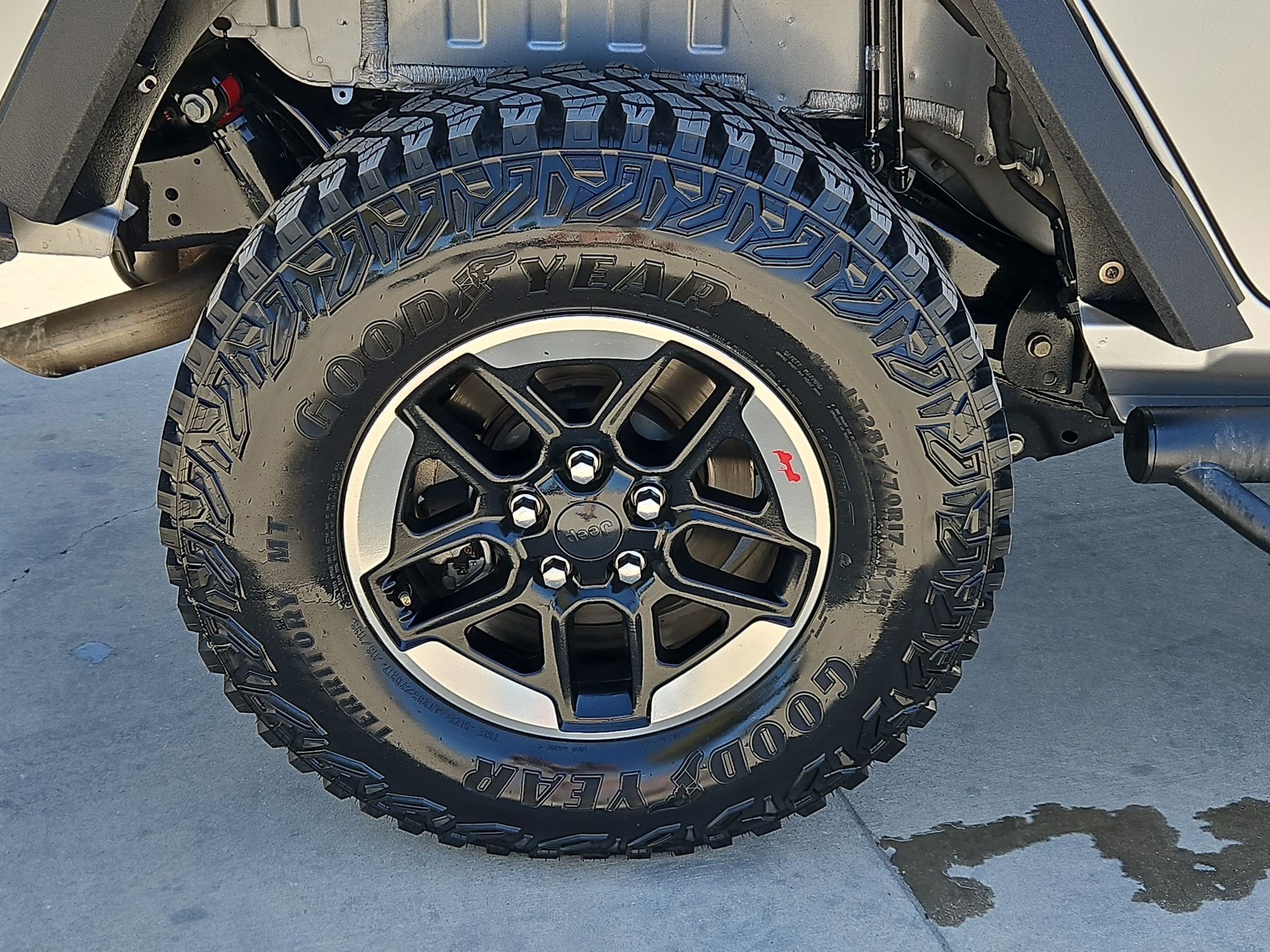 Used 2018 Jeep Wrangler Unlimited Rubicon image 34