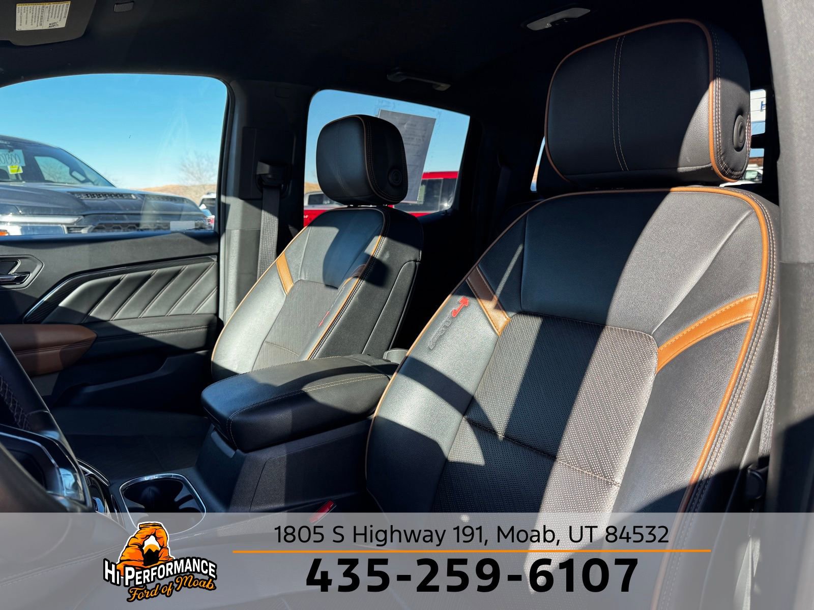 Used 2023 GMC Canyon AT4 w/ AT4 Premium Package image 17