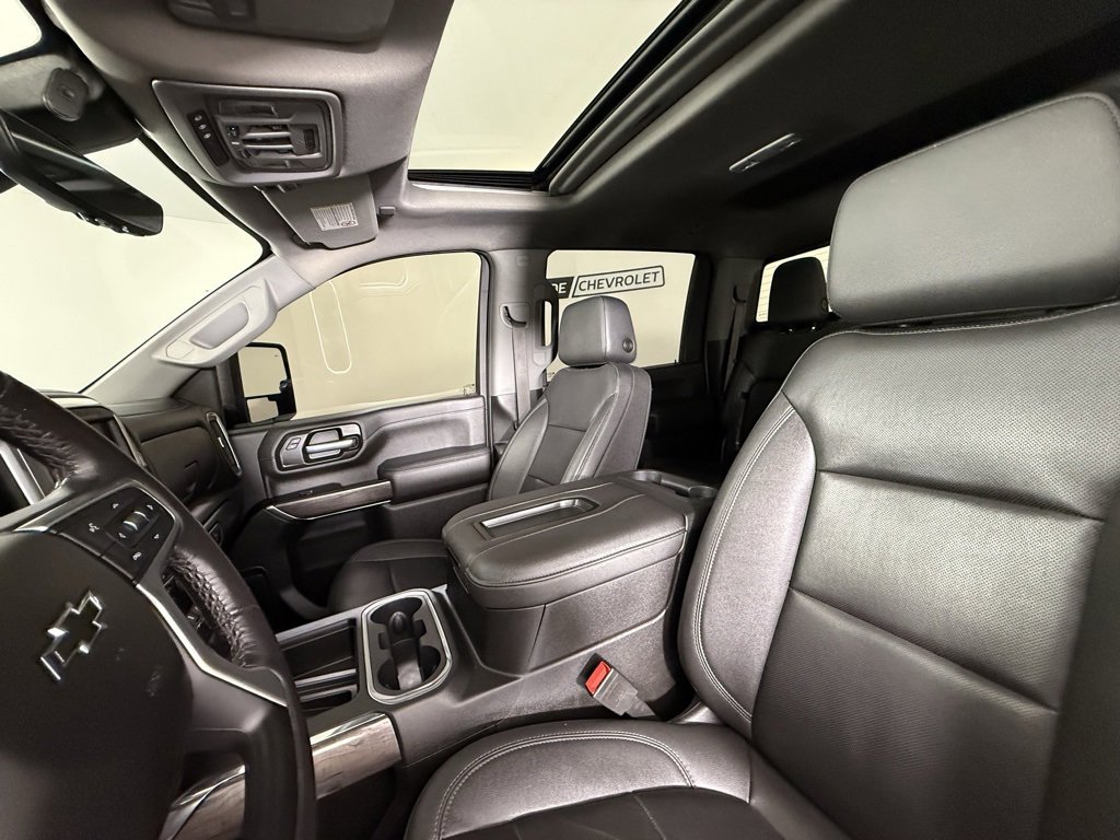 Used 2022 Chevrolet Silverado 2500 LTZ w/ LTZ Plus Package image 47