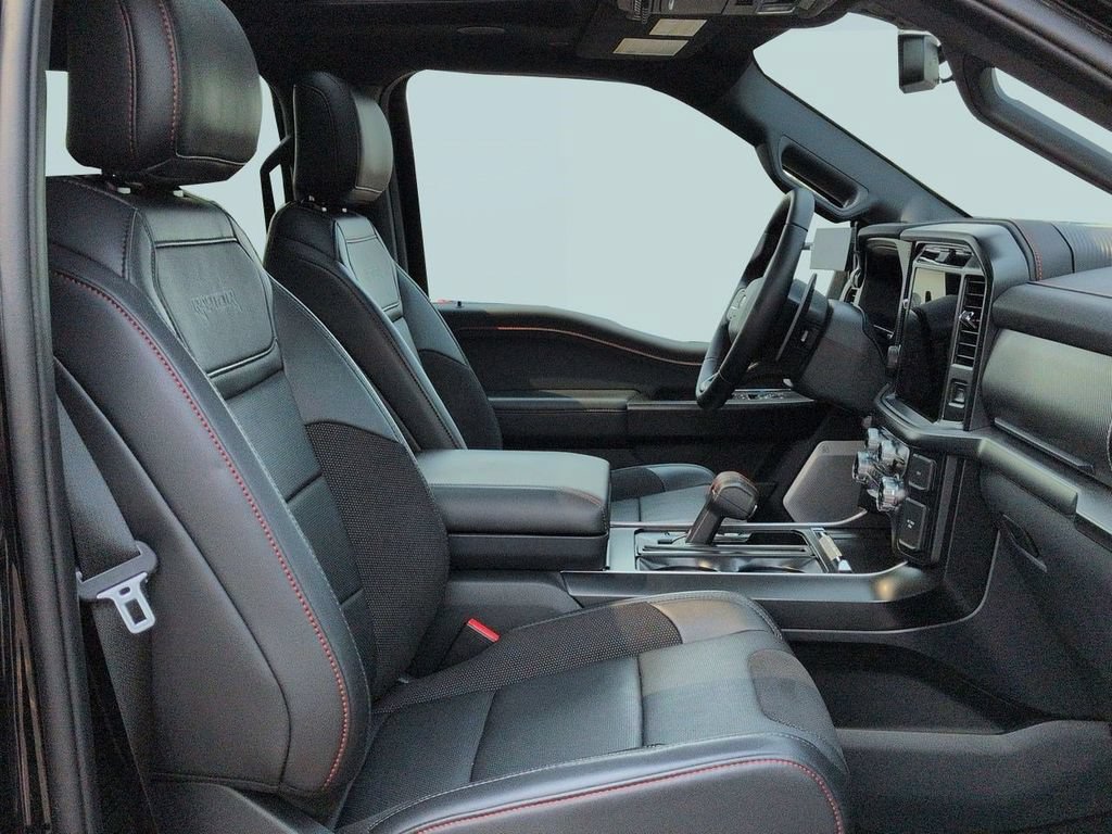 Used 2025 Ford F150 Raptor AWD/4WD image 31