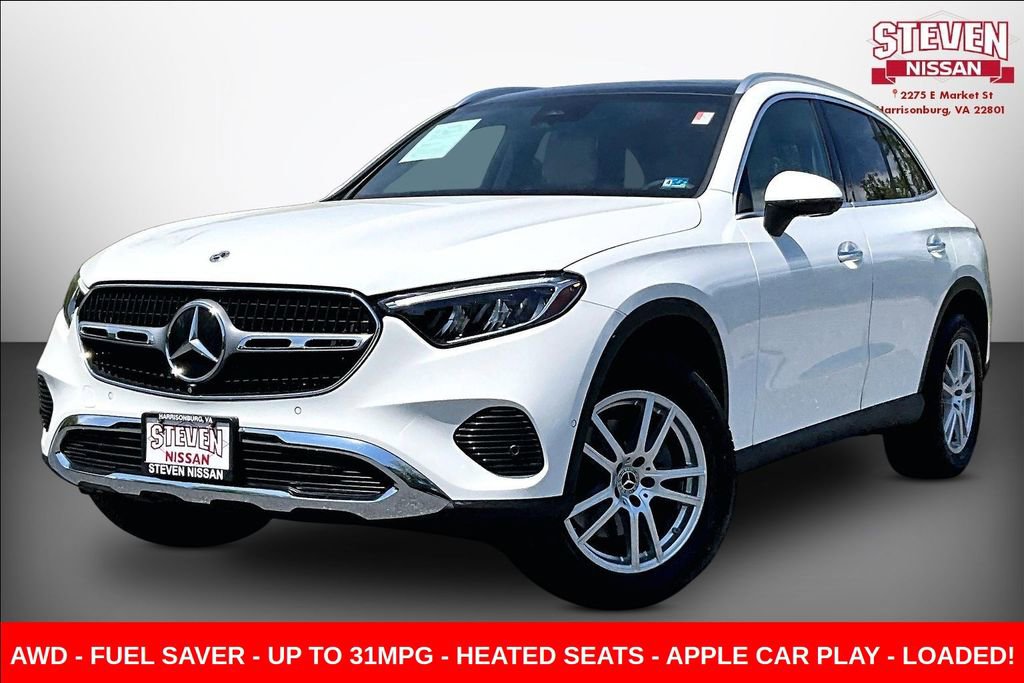 Used 2023 Mercedes-Benz GLC 300 4MATIC image 3