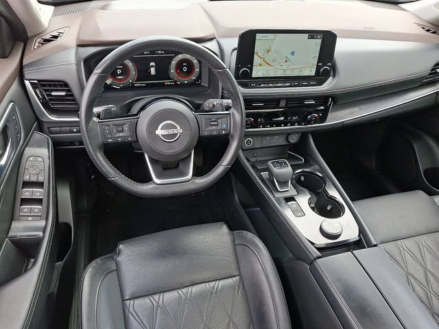 Used 2023 Nissan Rogue Platinum AWD/4WD image 2