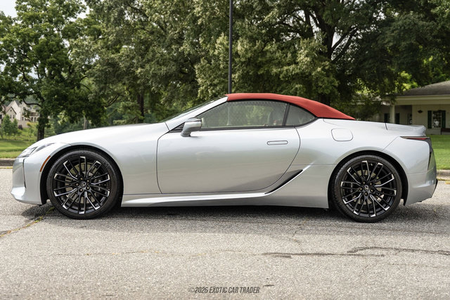 Used 2022 Lexus LC 500 Convert w/ Accessory Package RWD image 15