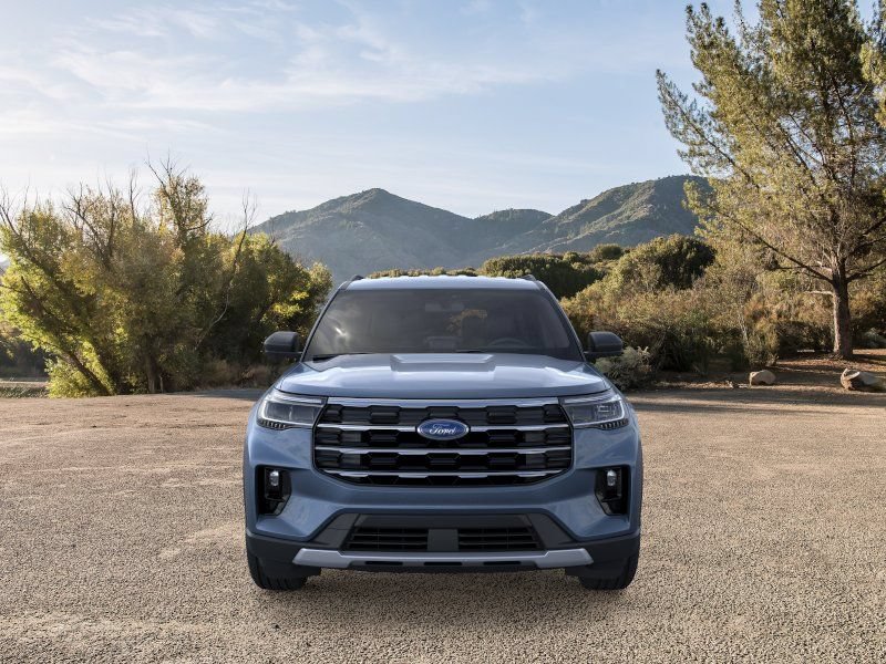 Used 2026 Ford Explorer Active w/ Active Comfort Package RWD image 9