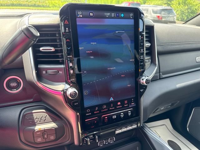 New 2026 RAM 2500 Laramie AWD/4WD image 19