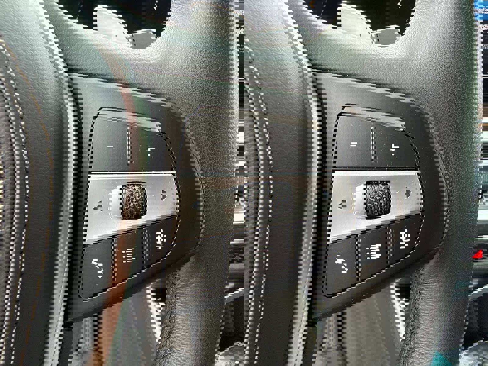 Certified 2025 BMW X5 xDrive50e image 26