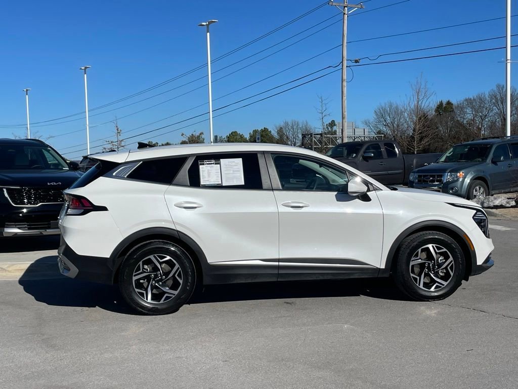 Certified 2024 Kia Sportage LX image 8