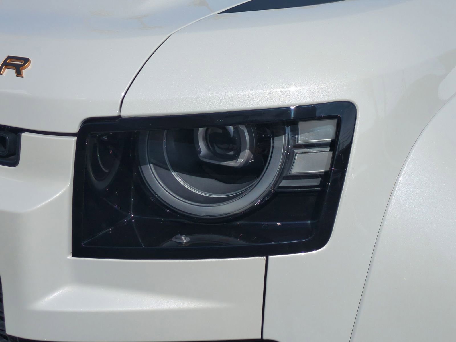 New 2026 Land Rover Defender 110 OCTA image 10