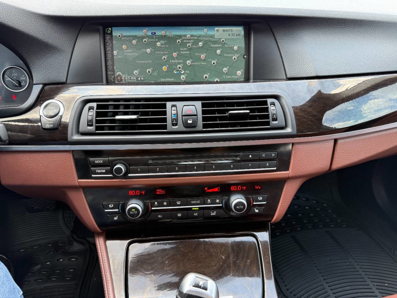 Used 2013 BMW 528i xDrive Sedan AWD/4WD image 14