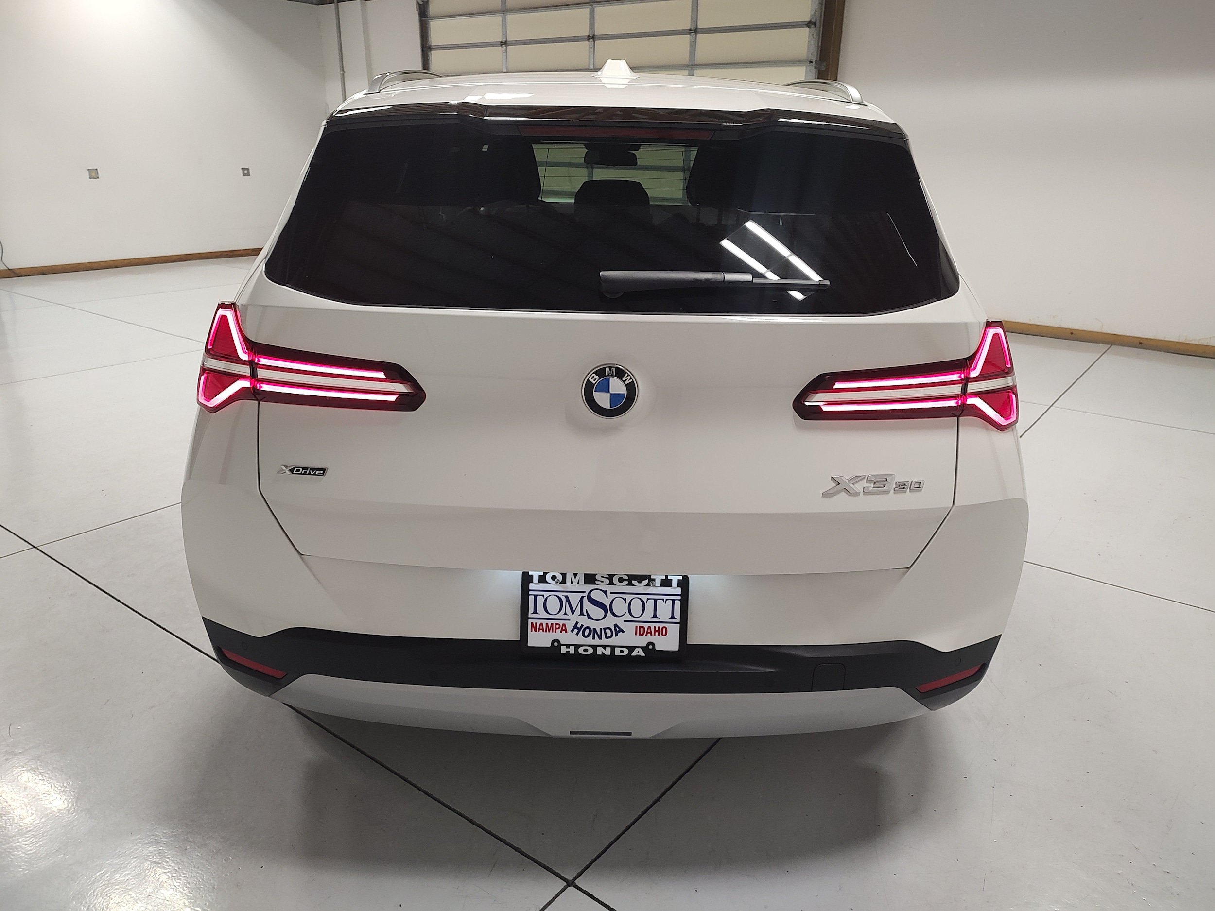 Used 2026 BMW X3 xDrive30i AWD/4WD image 11