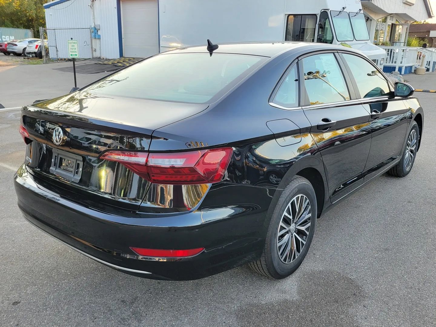 Used 2020 Volkswagen Jetta SE FWD image 15