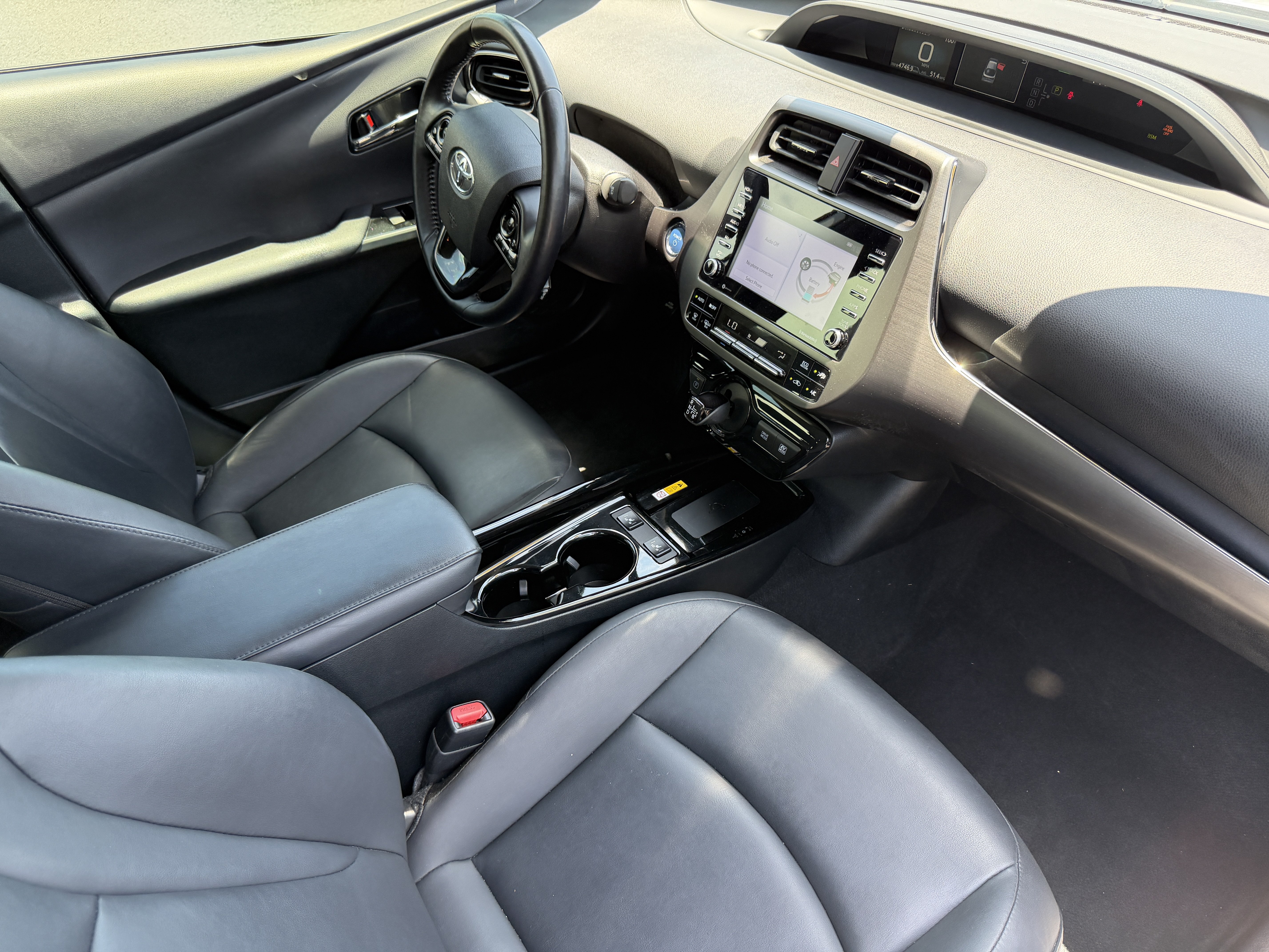 Used 2021 Toyota Prius FWD image 15