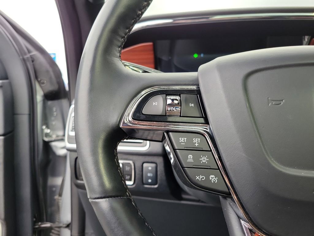 Used 2024 Lincoln Navigator L Reserve image 24