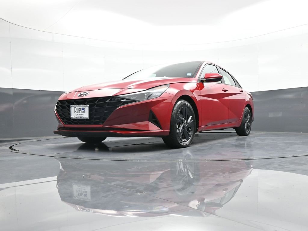 Certified 2021 Hyundai Elantra SEL image 25